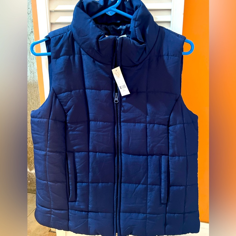 Navy Puffer Vest - Picture 1 of 2
